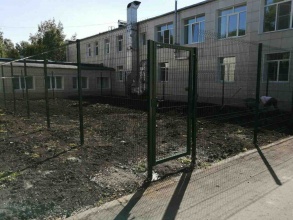 3D заборы для школы 15 метров фото в Малино